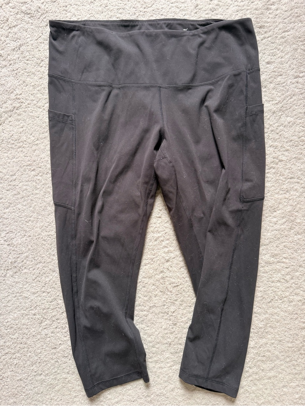 Zella Black Capri Leggings with Side Pockets